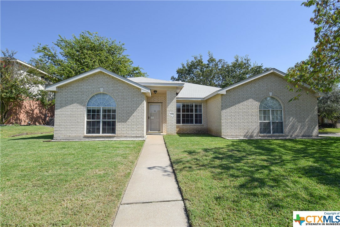 Property Photo:  2201 Calumet Drive  TX 76548 