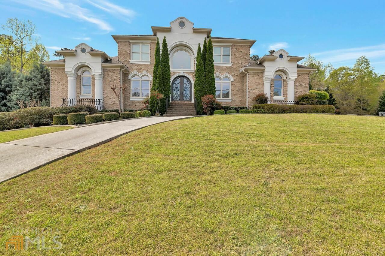 Property Photo: 115 Celtic Court GA 30294