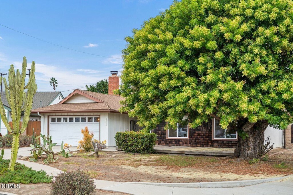 Property Photo:  8893 Clinton Circle  CA 93004 