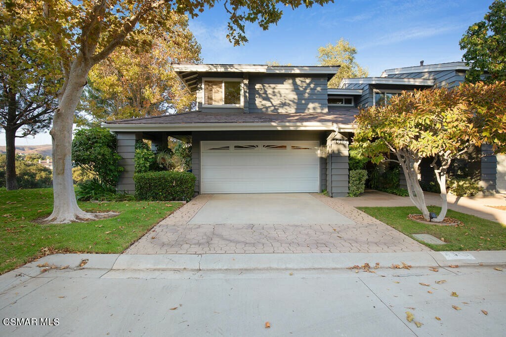 Property Photo:  4615 Club View Drive  CA 91362 