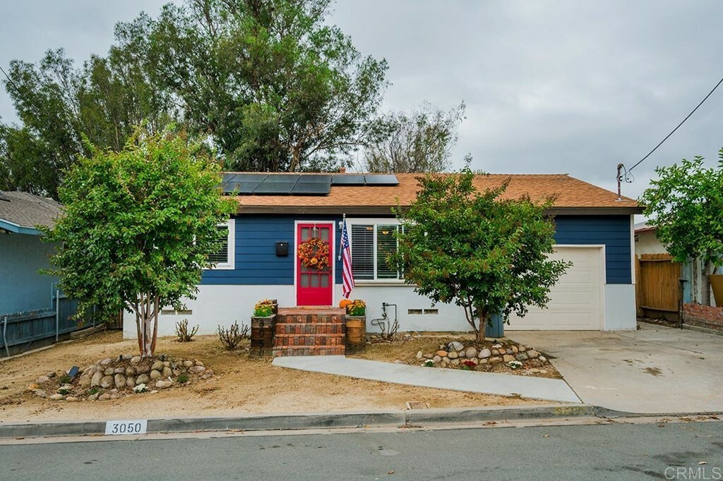Property Photo:  3050 Thornton Place  CA 92105 