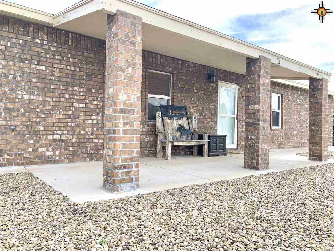 Property Photo: 813 Wright NM 88101