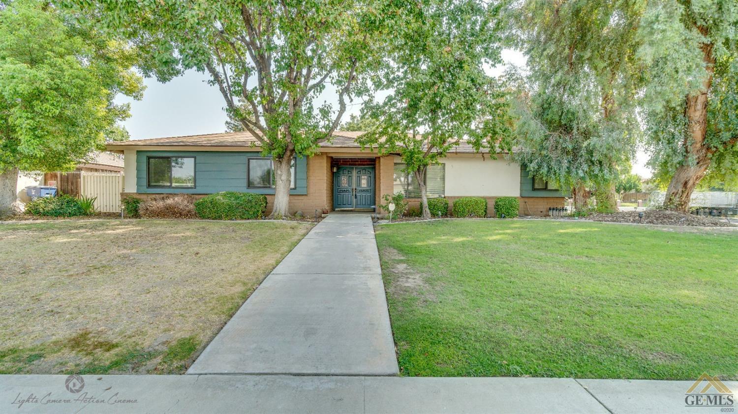 Property Photo:  7500 Golden Court  CA 93309 