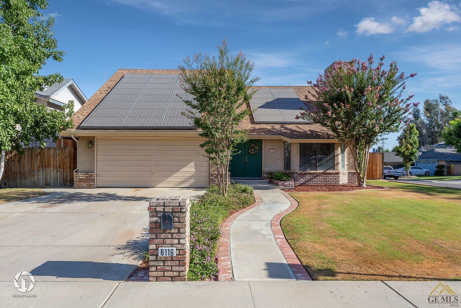 Property Photo:  6116 Panorama Drive  CA 93306 