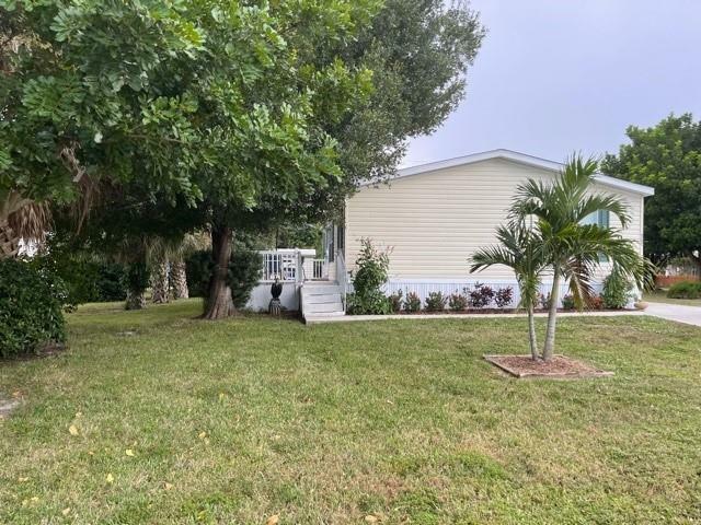 Property Photo:  323 Tangelo Street  FL 32958 