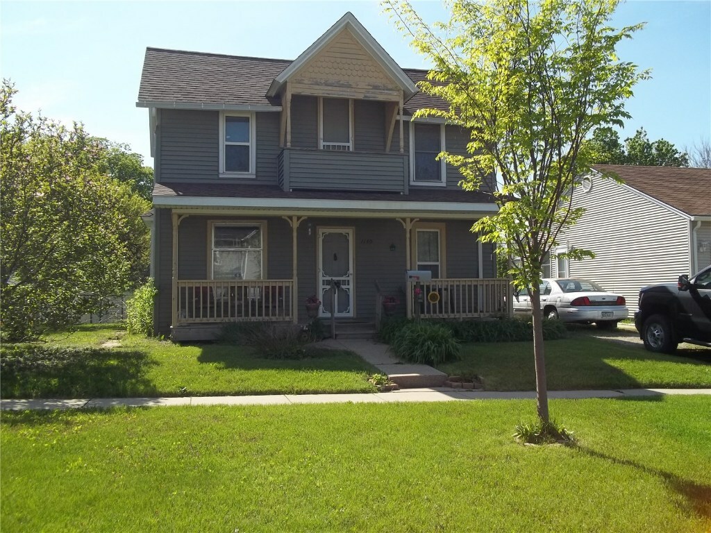 Property Photo:  1140 11th Street  IA 52302 