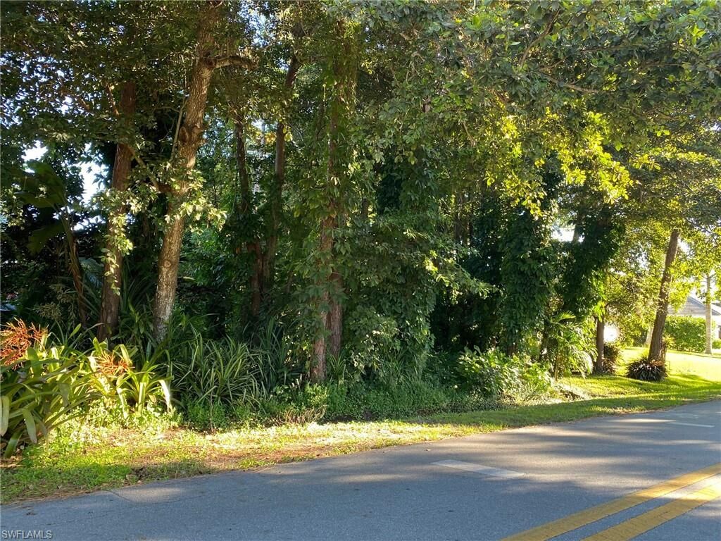 Property Photo: Cypress Woods Dr 18 FL 34103