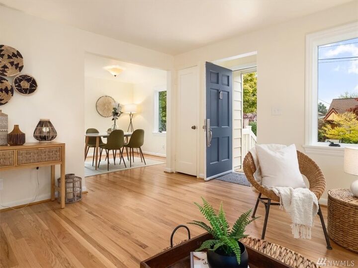 Property Photo: 7321 Earl Ave NW WA 98117