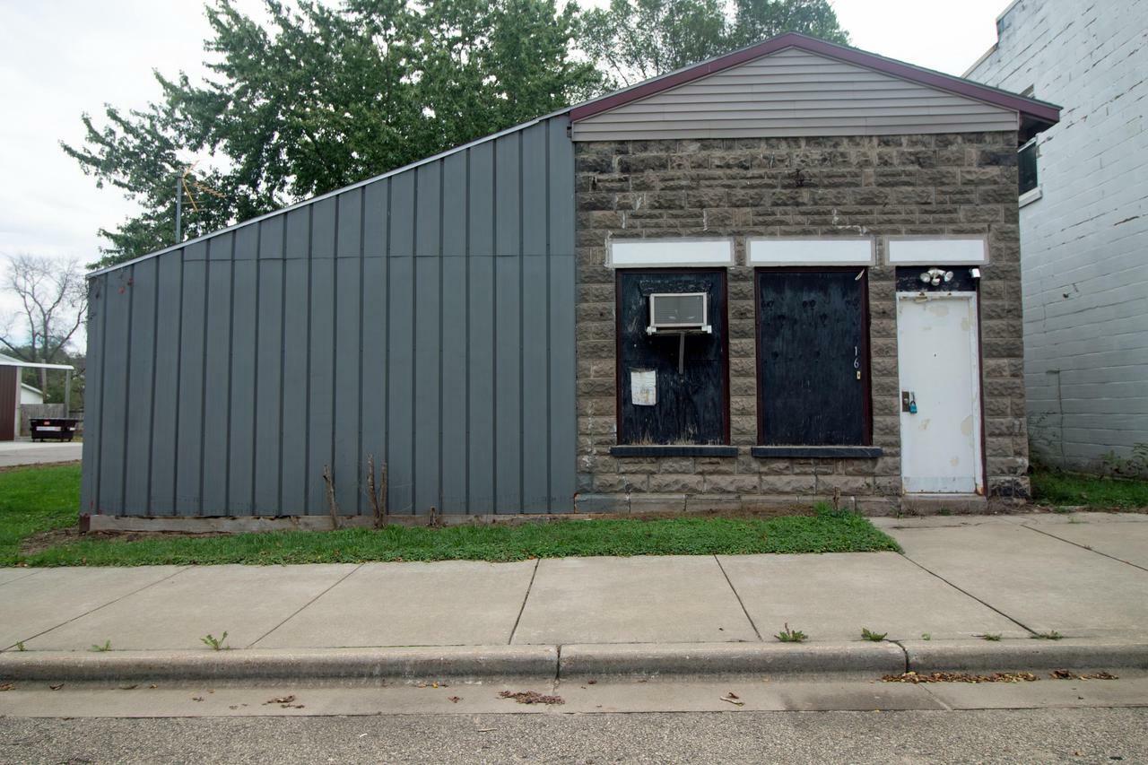 Property Photo:  516 Oak St  WI 53503 