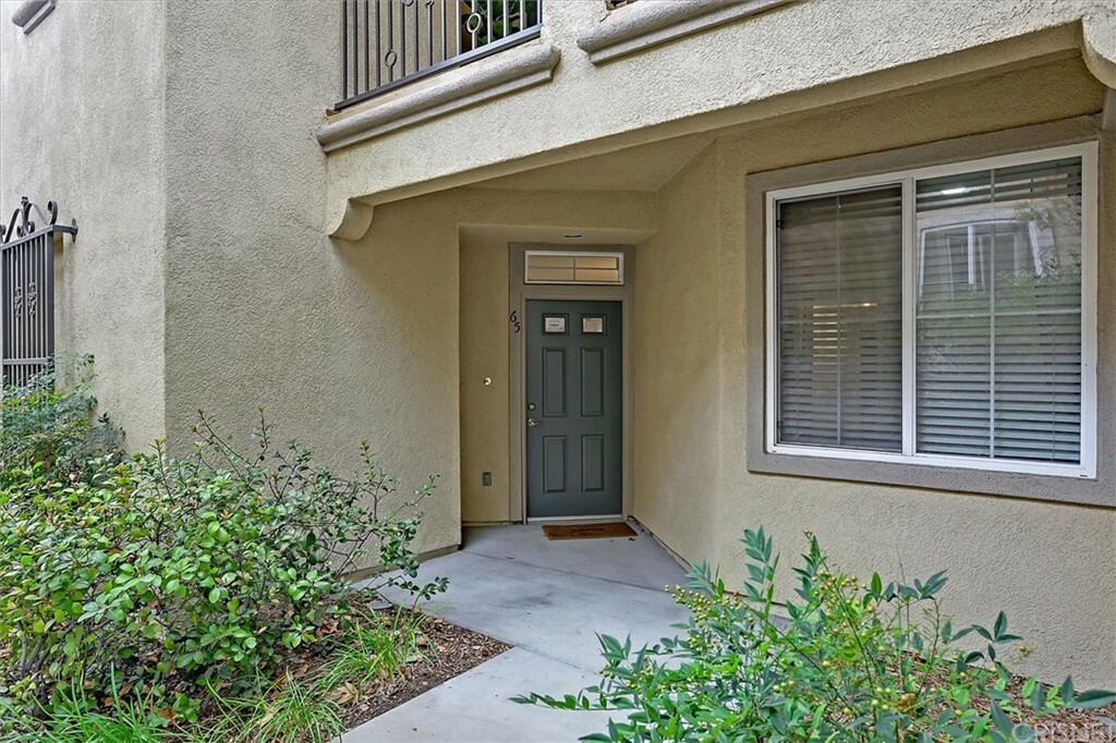 Property Photo:  17965 Lost Canyon Road 65  CA 91387 