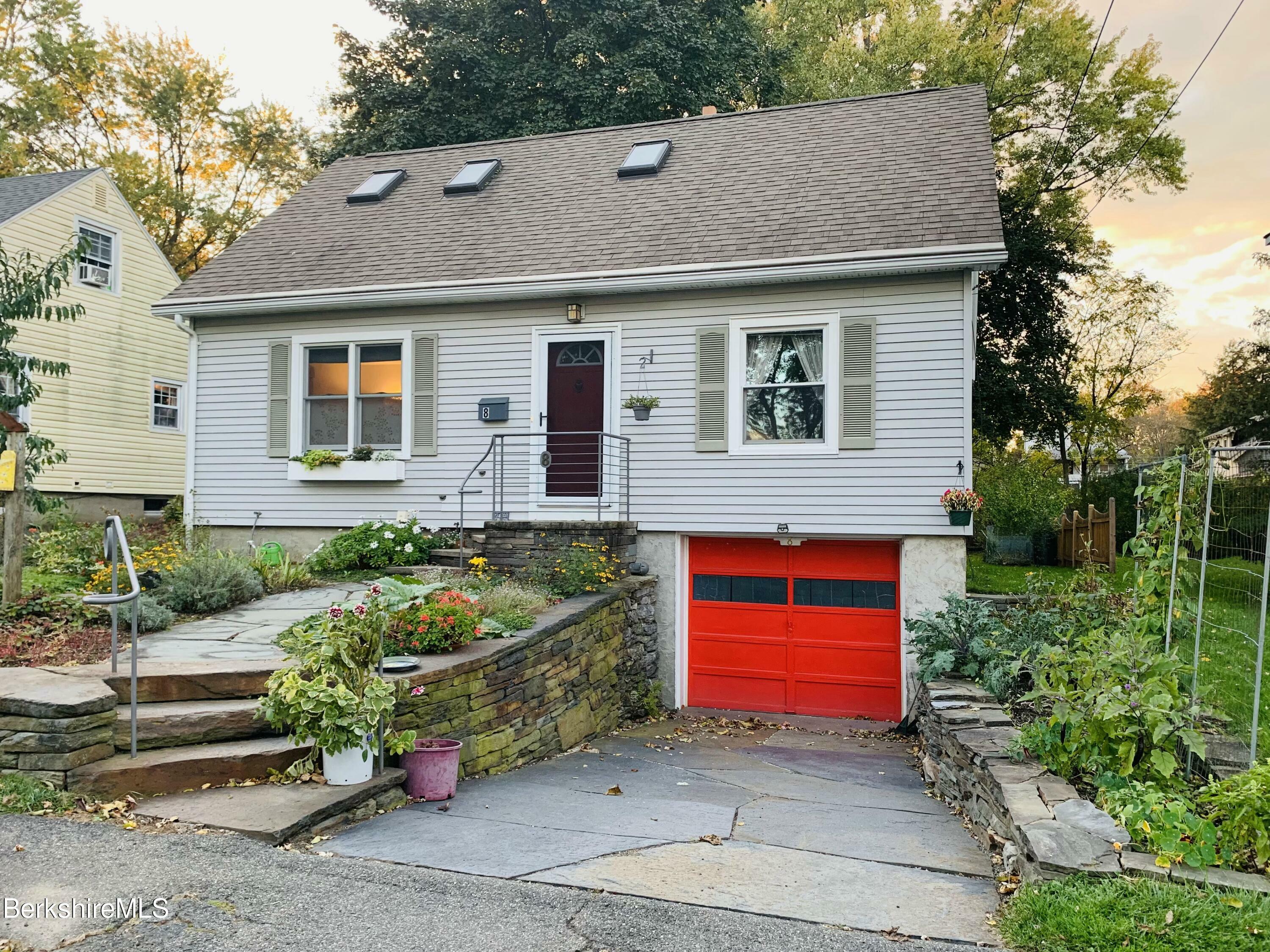 8 Adelaide Ave  Pittsfield MA 01201 photo