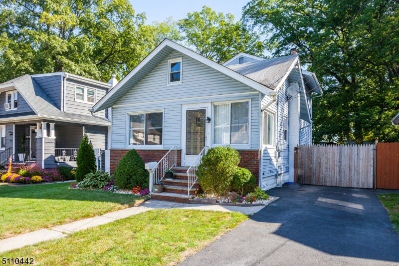 Property Photo:  403 John St  NJ 07203 
