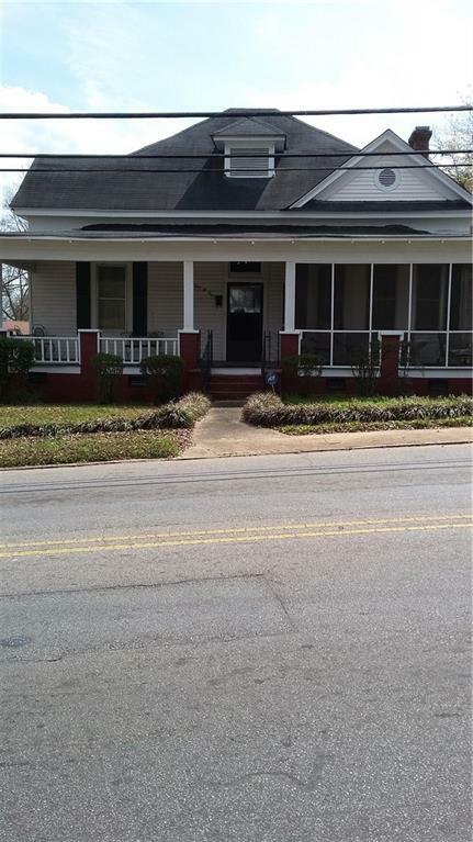 Property Photo:  801 Cherry Drive  AL 36863 