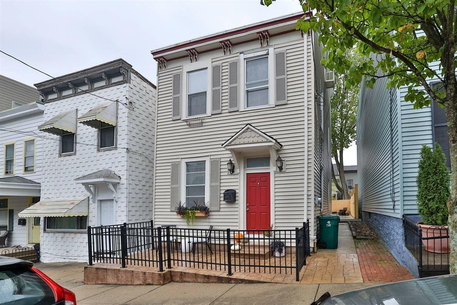 Property Photo:  1124 Belvedere St  OH 45202 