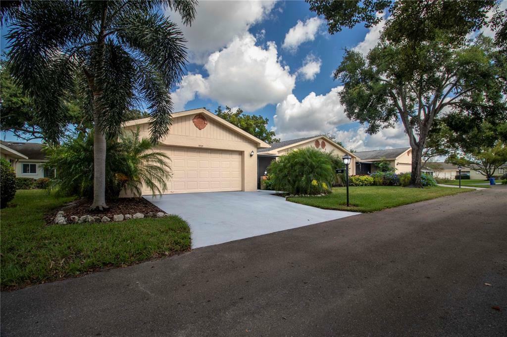 Property Photo:  1535 Ingram Drive 90  FL 33573 