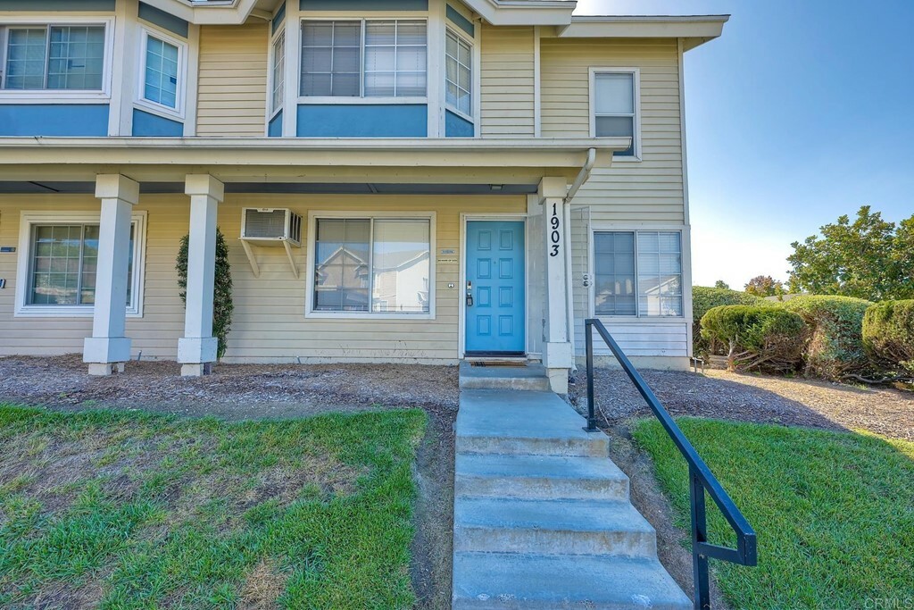 Property Photo: 1903 Manzana Way CA 92139
