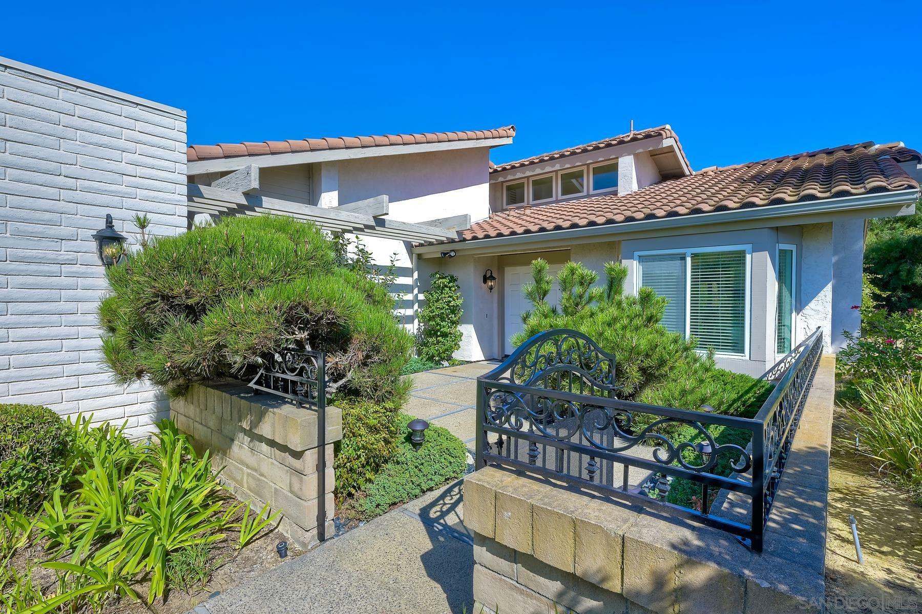 Property Photo: 6335 Via Cabrera CA 92037