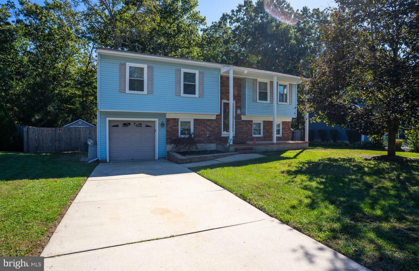 Property Photo:  224 Karen Drive  NJ 08094 