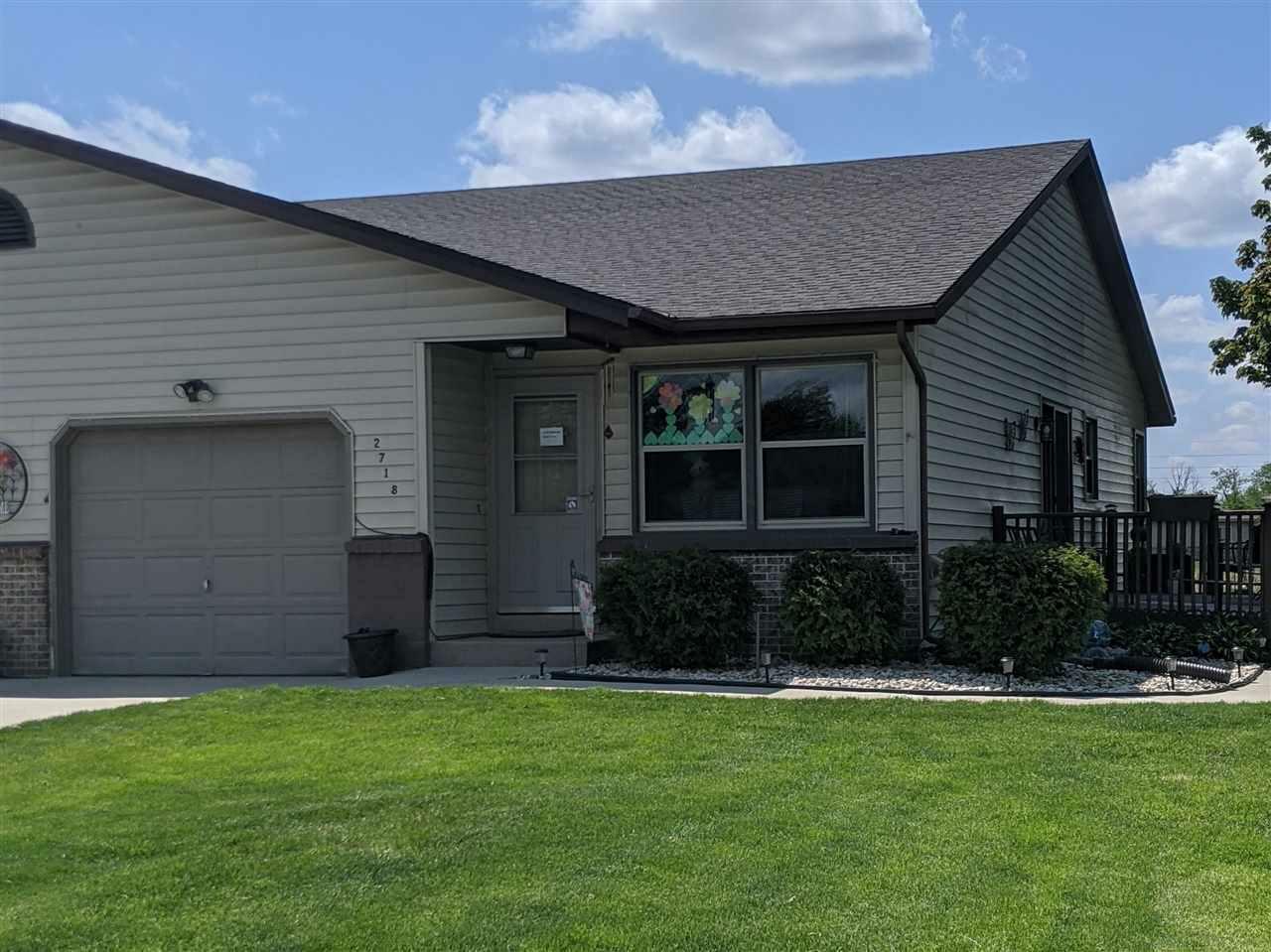 Property Photo:  2718 Robinson Dr  WI 53511 