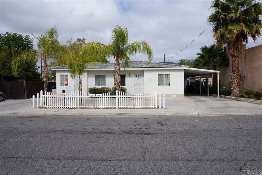 Property Photo: 237 W 5th Street CA 92583