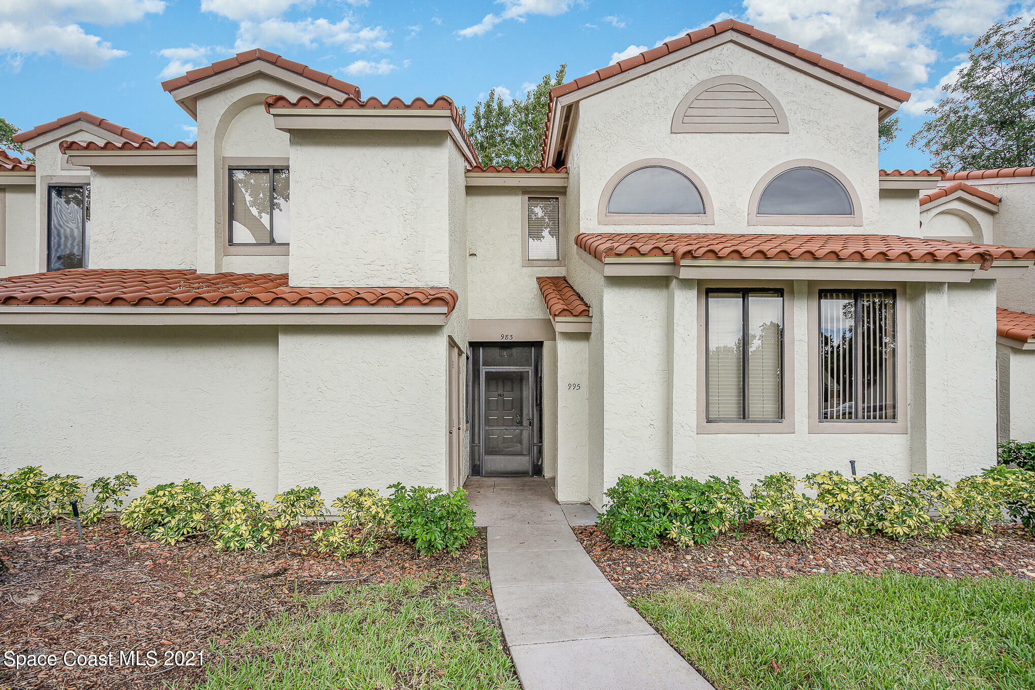 Property Photo:  983 Country Club Drive  FL 32780 