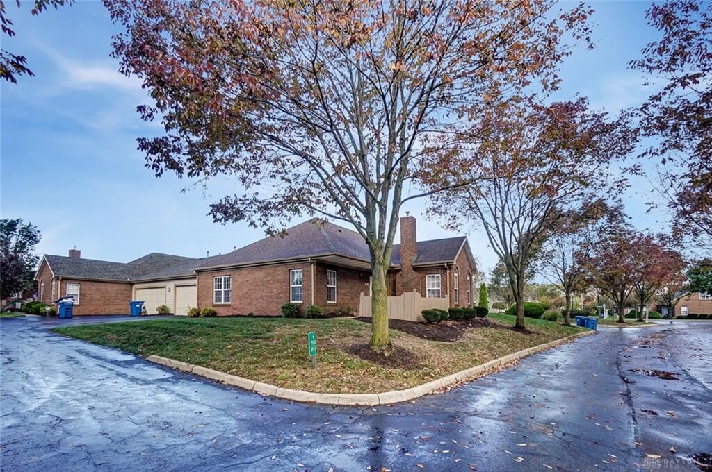 Property Photo:  19 Edinburgh Village Drive  OH 45458