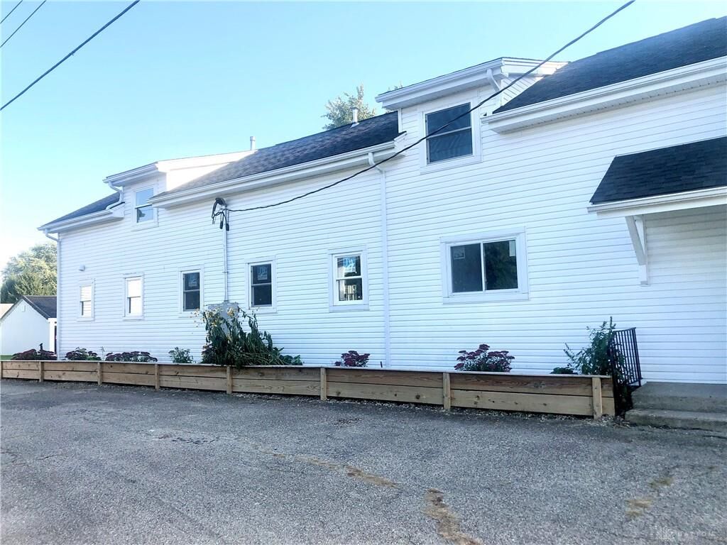 Property Photo: 437 St Claire Street OH 43072