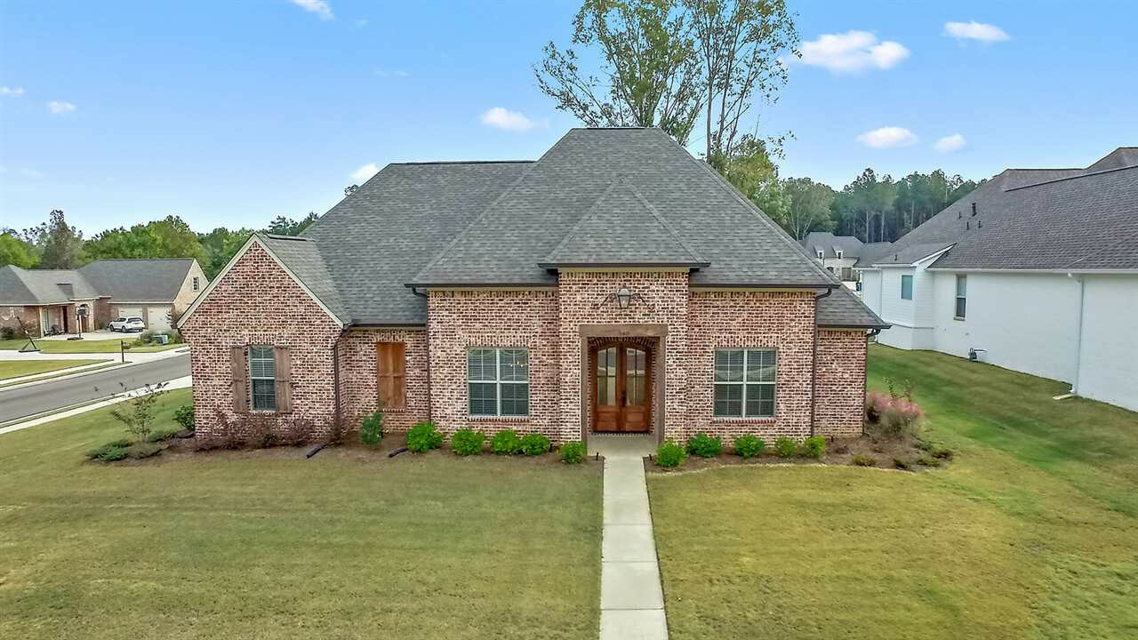 Property Photo:  140 Stone Creek Drive  MS 39110 