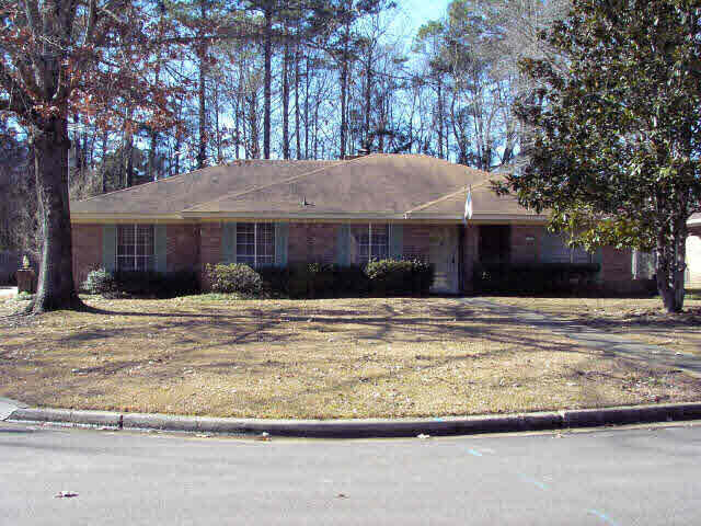 Property Photo:  132 Woodgate Place  MS 39042 