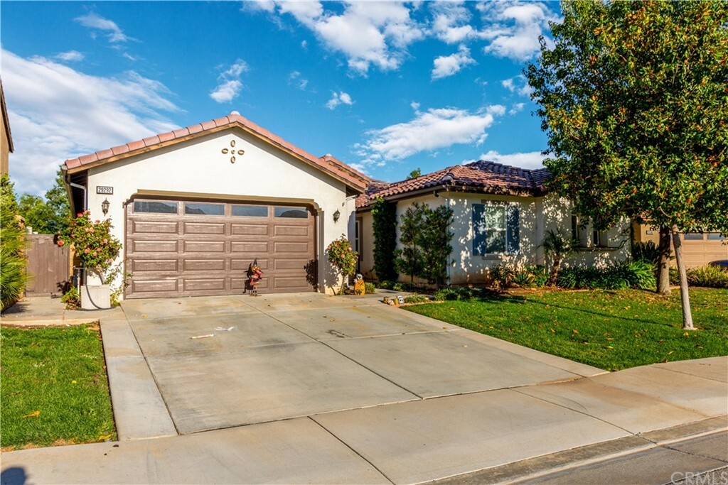 29292 Pineleaf Street  Menifee CA 92584 photo