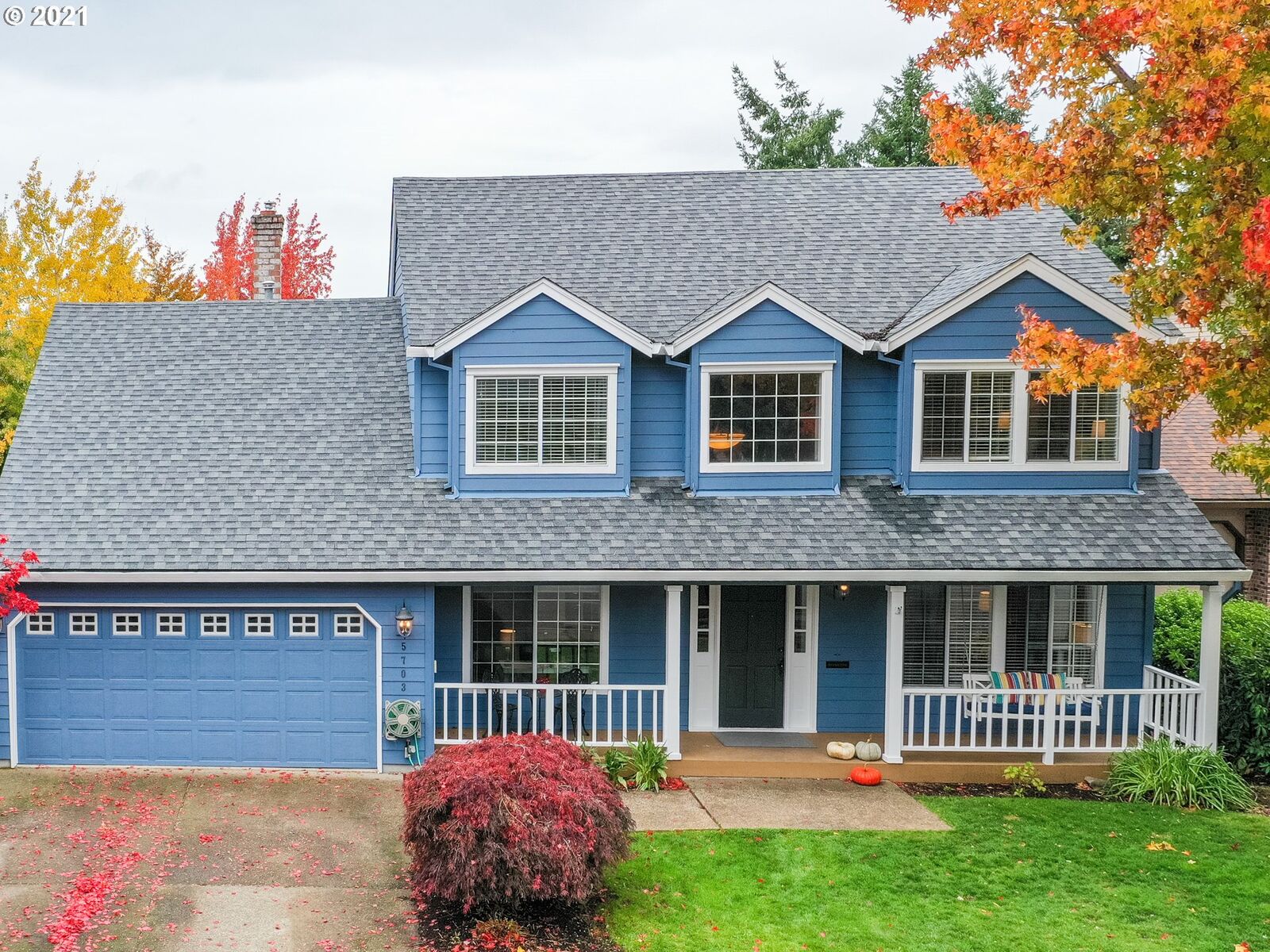 Property Photo:  5703 NW 204th Pl  OR 97229 