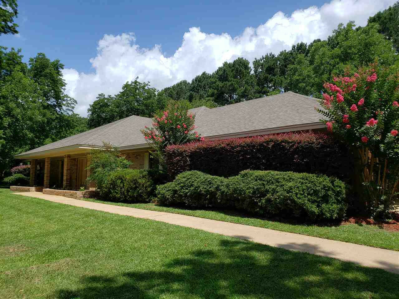 Property Photo:  105 Shadia Drive  MS 39056 