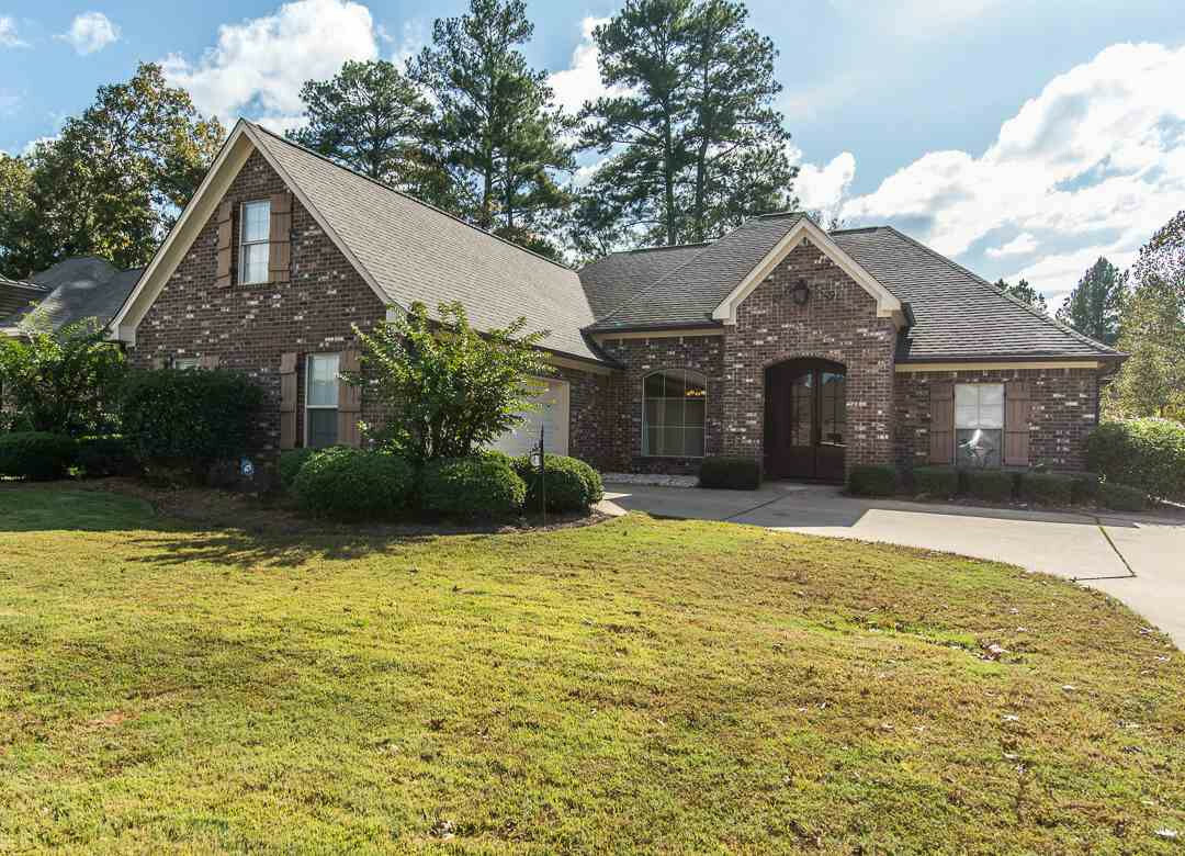 Property Photo:  113 Bridgeton Way  MS 39046 