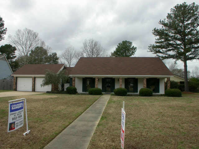 Property Photo:  1113 Benbrook Drive  MS 39110 