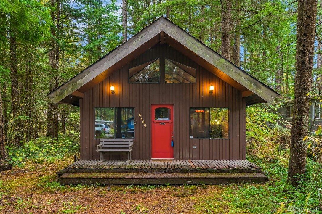 Property Photo:  6206 Shamrock Rd  WA 98266 