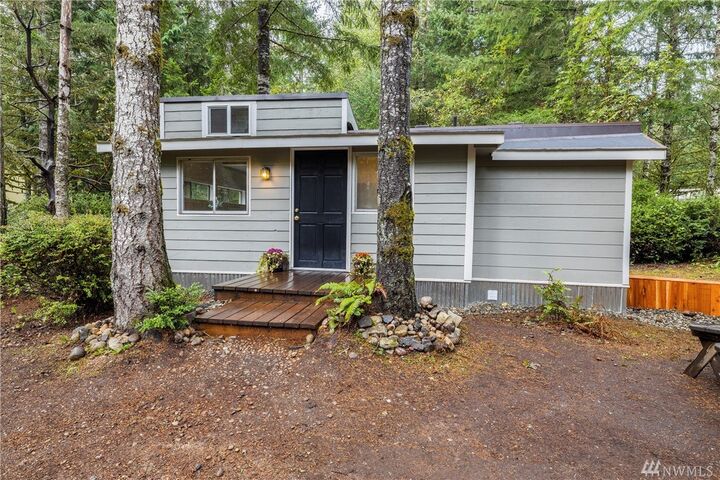 Property Photo:  26 Webb Rd SW  WA 98349 
