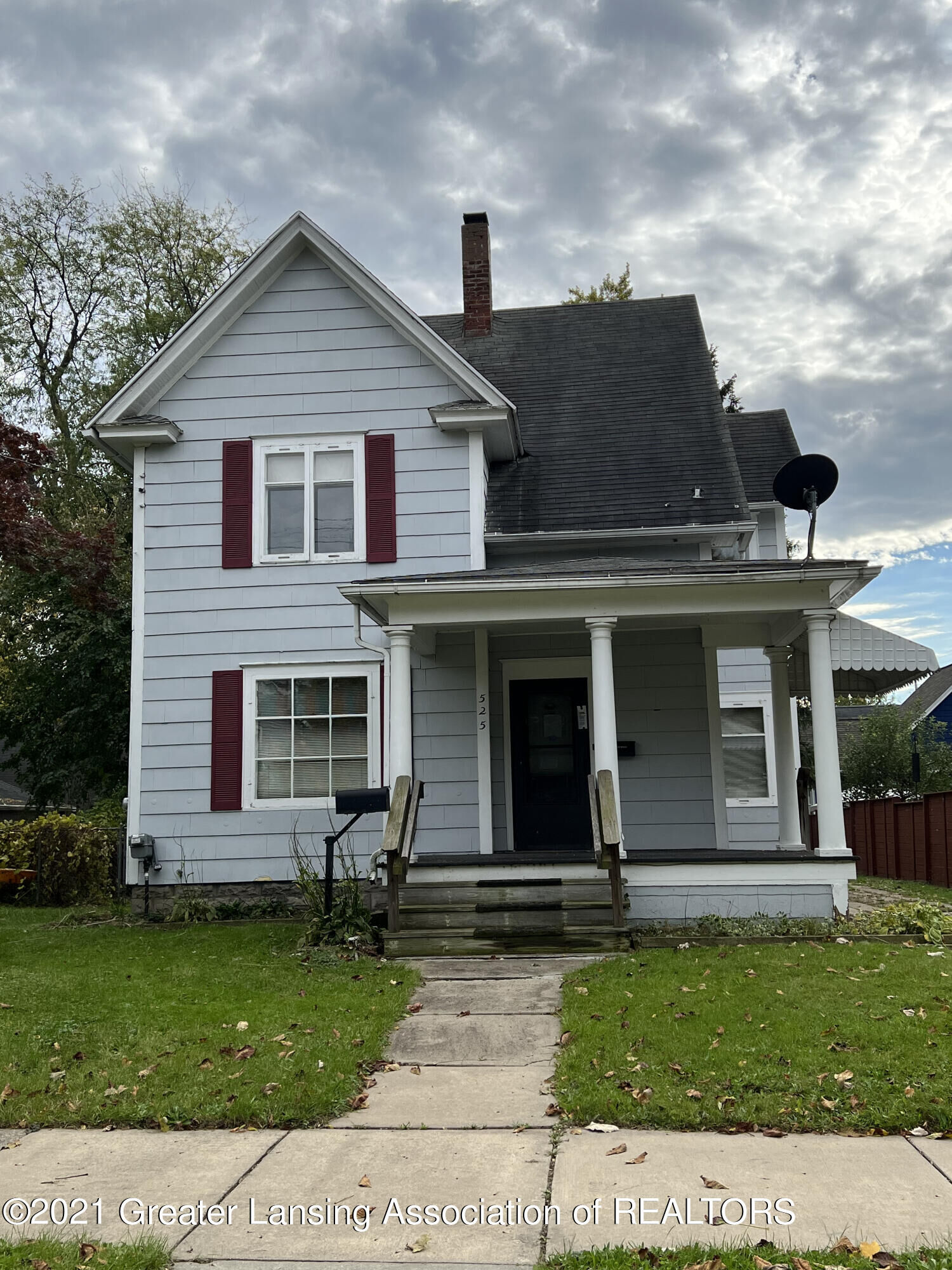 Property Photo:  525 W Cesar E Chavez Avenue  MI 48906 