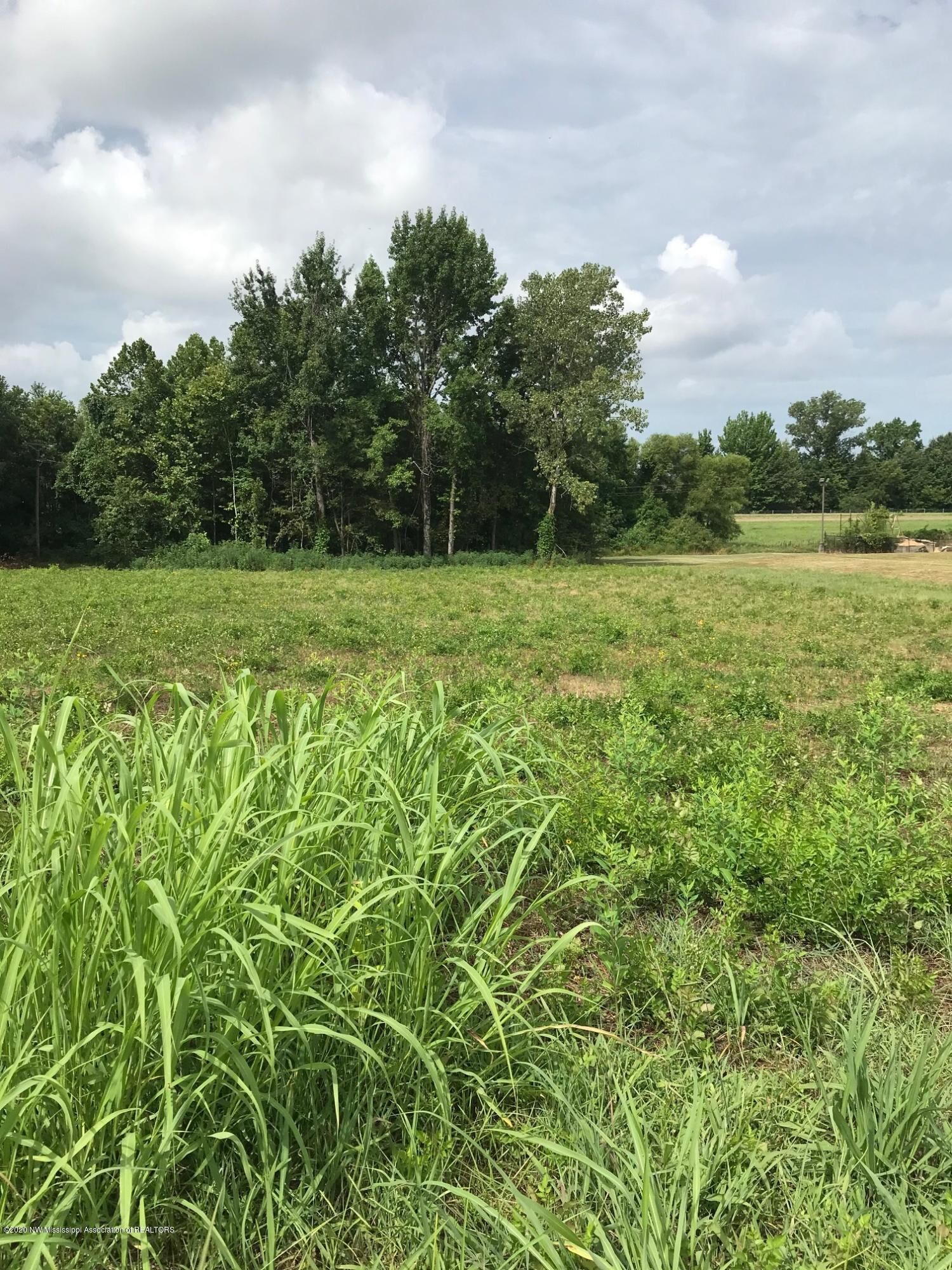 Property Photo:  8465 Industrial Drive  MS 38654 