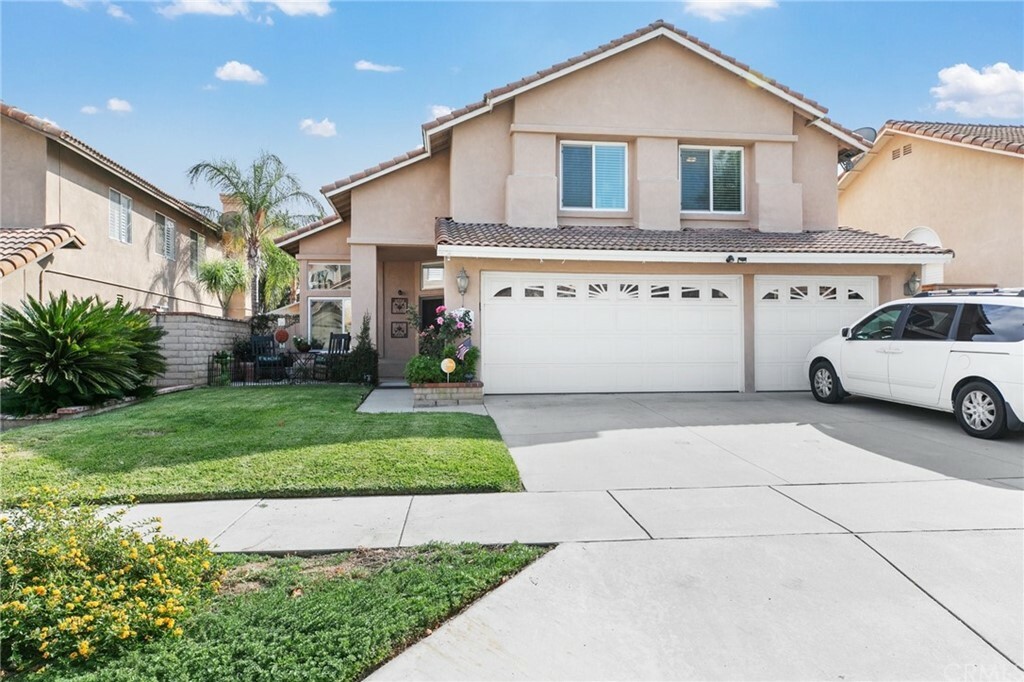 Property Photo:  2622 Presidio Lane  CA 92879 