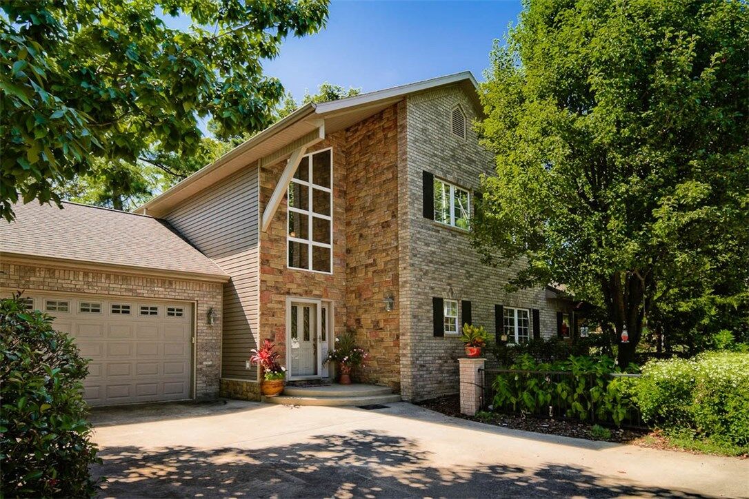 Property Photo:  1 Mission Hills Lane  AR 72631 