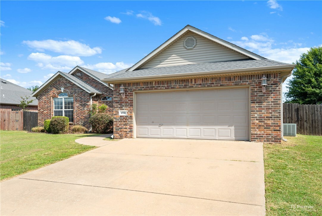 Property Photo:  4750 Soapstone Drive  AR 72704 