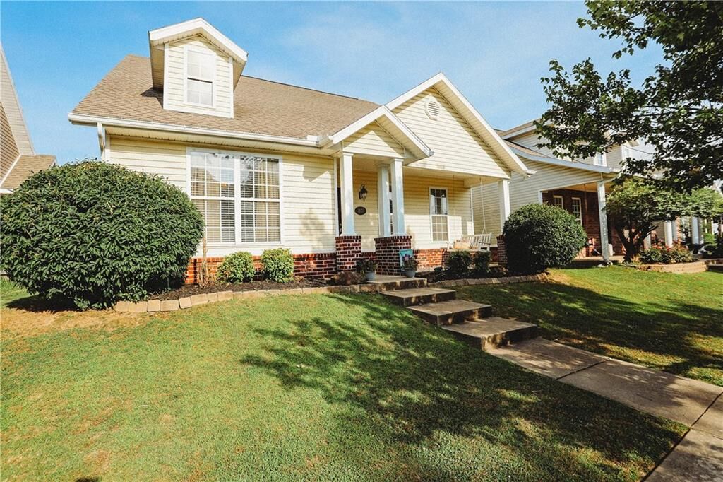 Property Photo:  1507 NE Benjamin Greens Drive  AR 72712 