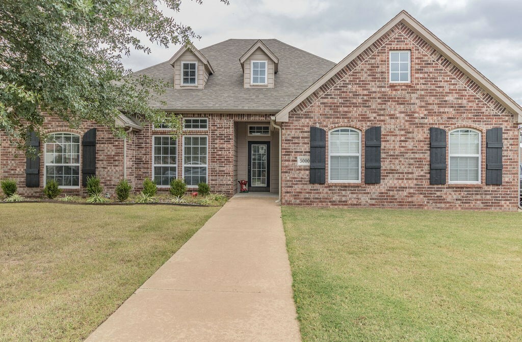 Property Photo:  5000 SW Screech Owl Street  AR 72713 