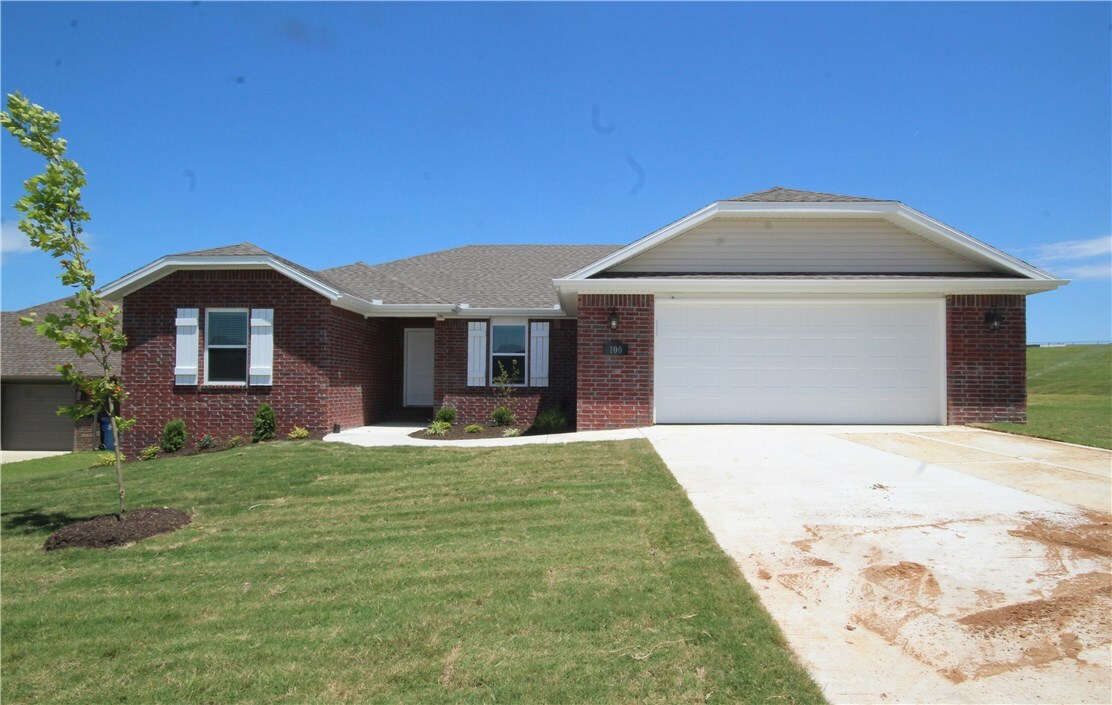 Property Photo:  100 McAbee Court  AR 72736 