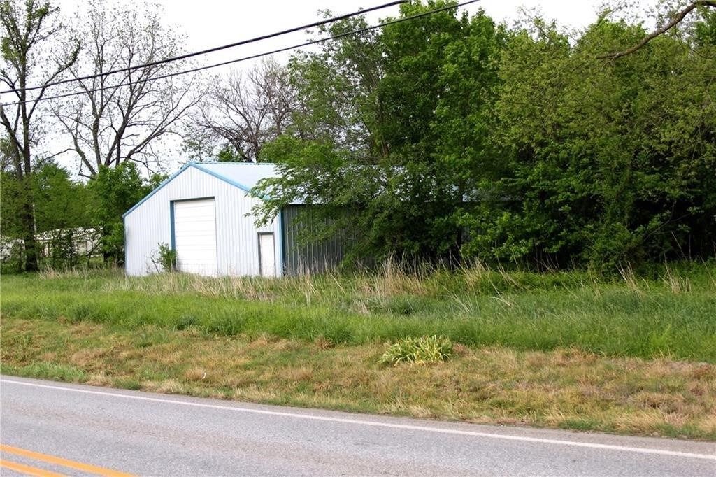 Property Photo:  11724 N Hwy 43  AR 72747 