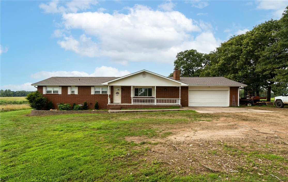 Property Photo:  13753 Readings Road  AR 72761 