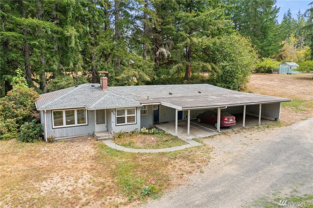 Property Photo:  610 SE Cole Rd  WA 98584 