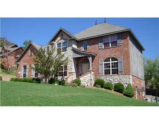 Property Photo: 3211 NW Avignon Way AR 72712