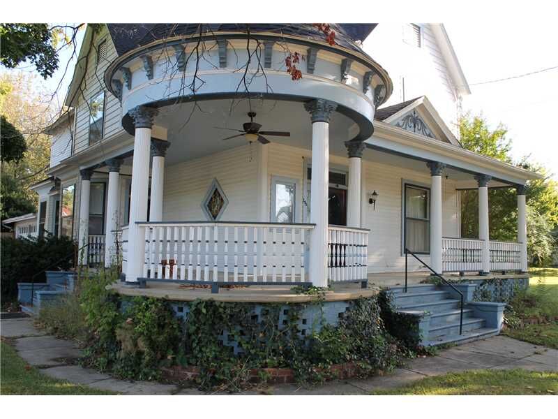 Property Photo: 200 E Parks Street AR 72753