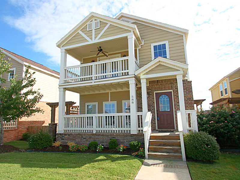 Property Photo: 588 N Tennyson Lane AR 72704